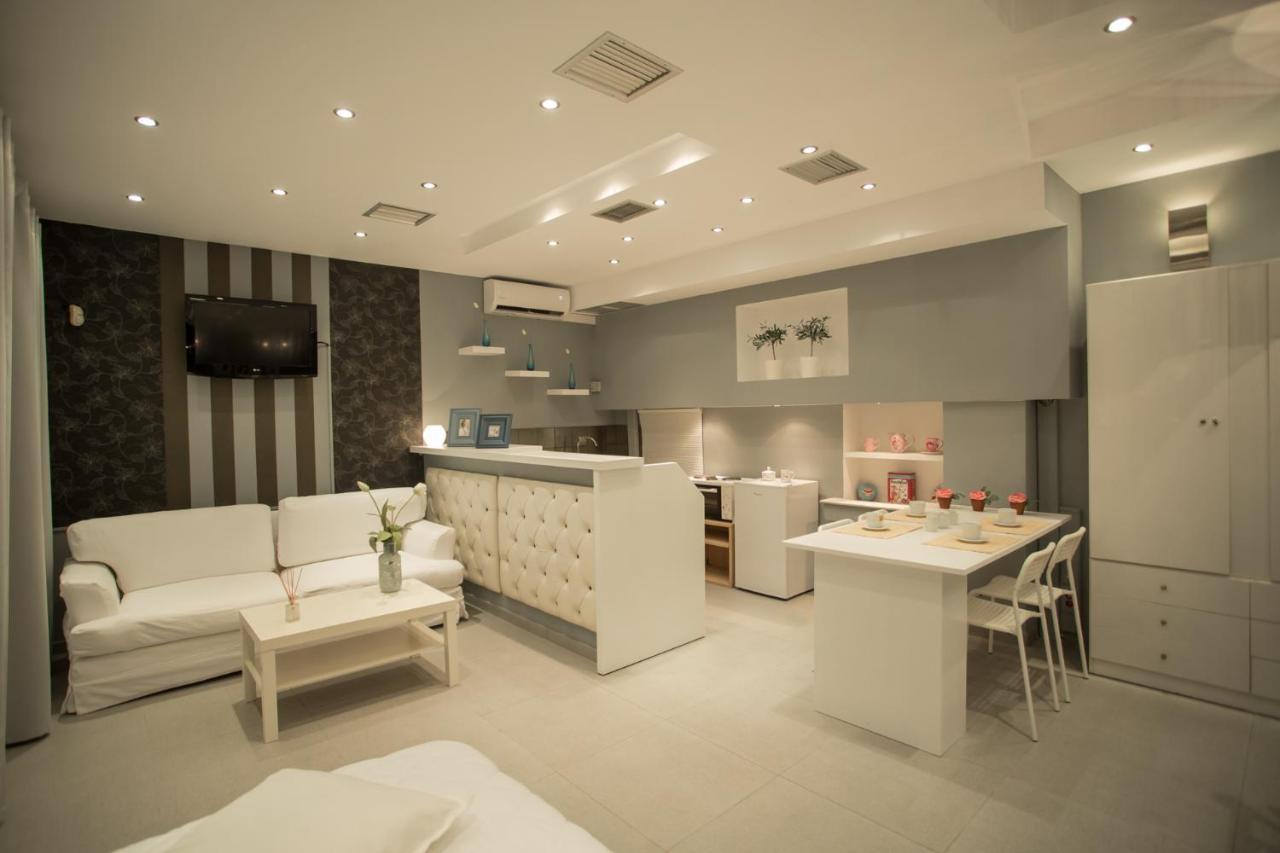 Apollonio Upper View Suites Corinth ภายนอก รูปภาพ