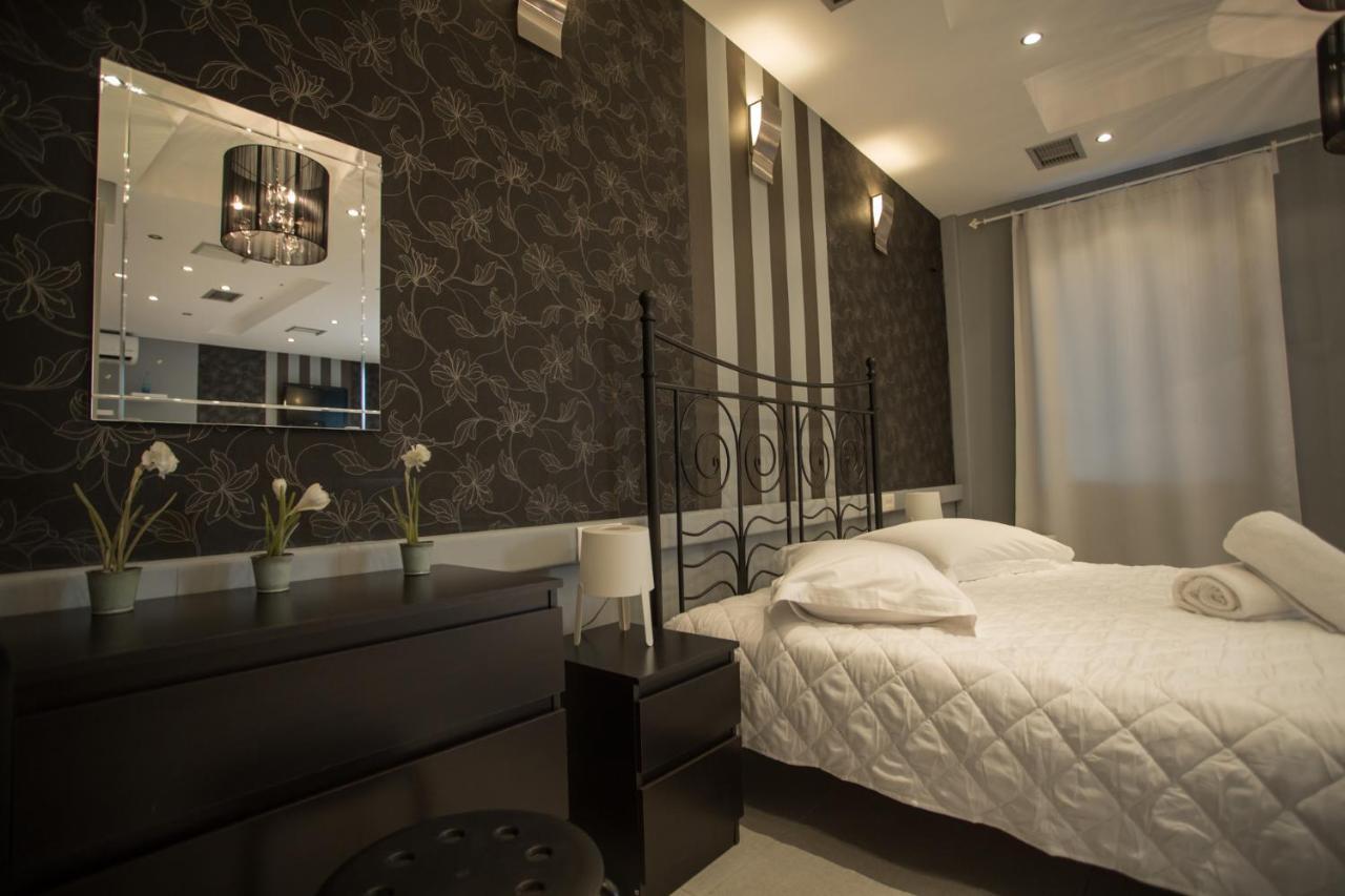 Apollonio Upper View Suites Corinth ภายนอก รูปภาพ